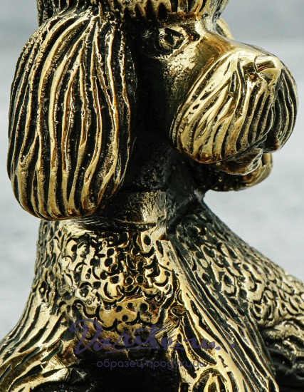 Скульптура из бронзы «Пудель с мячом»