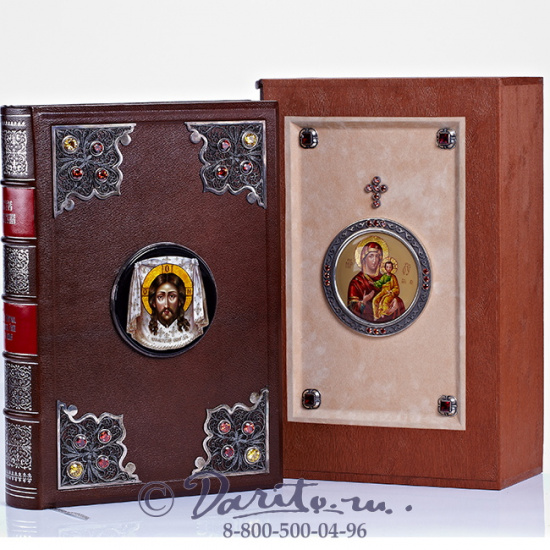 Книга «Святое Евангелие на церковнославянском языке»